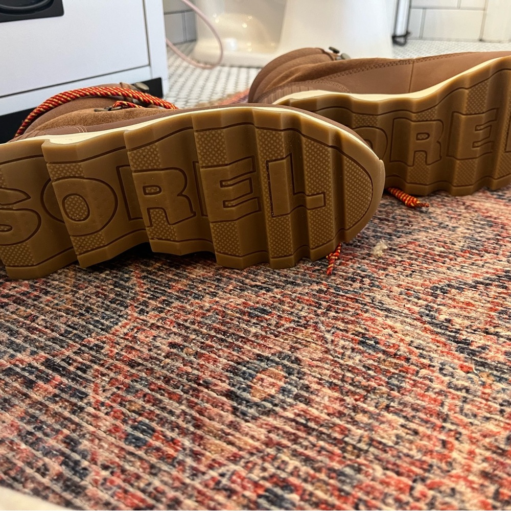Sorel Kinetic boots